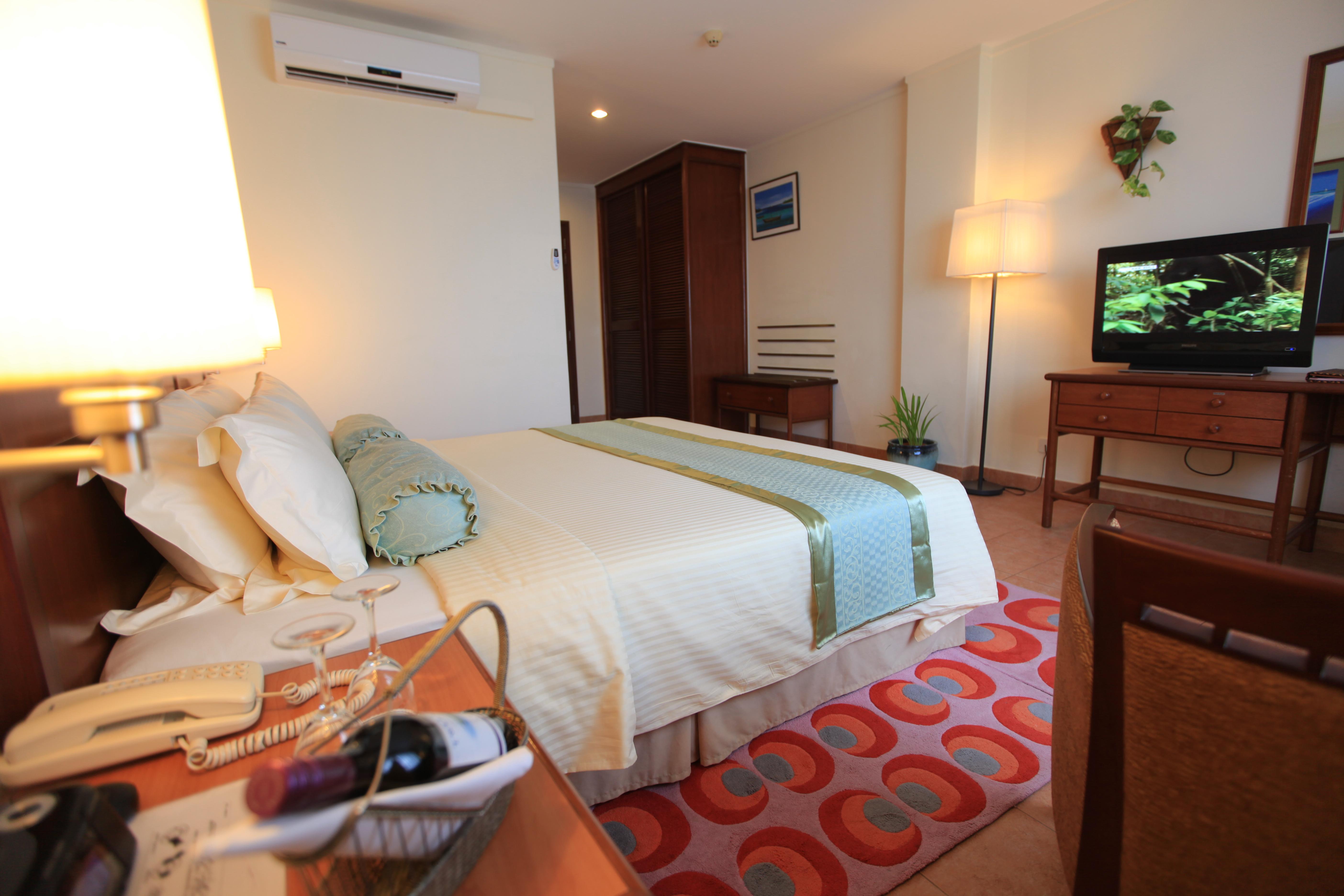 Hulhule Island Hotel Male Exterior photo