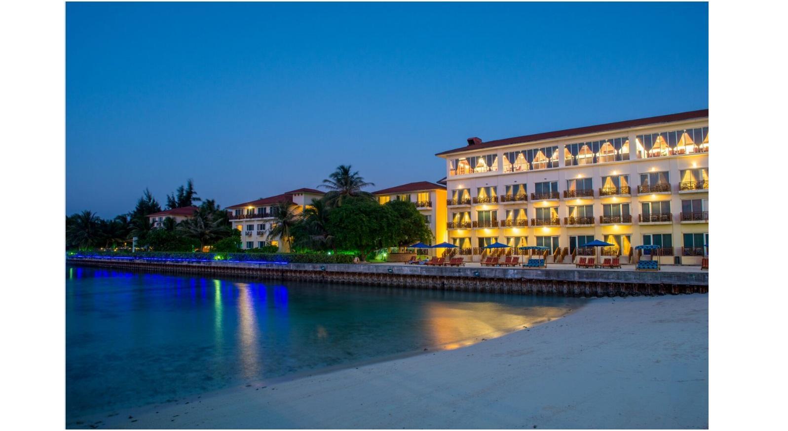 Hulhule Island Hotel Male Exterior photo