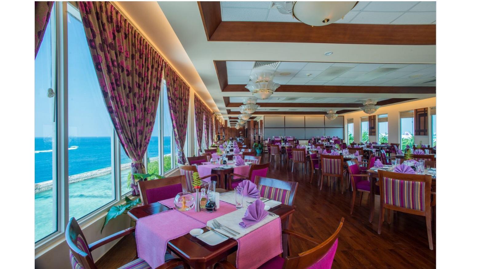Hulhule Island Hotel Male Exterior photo