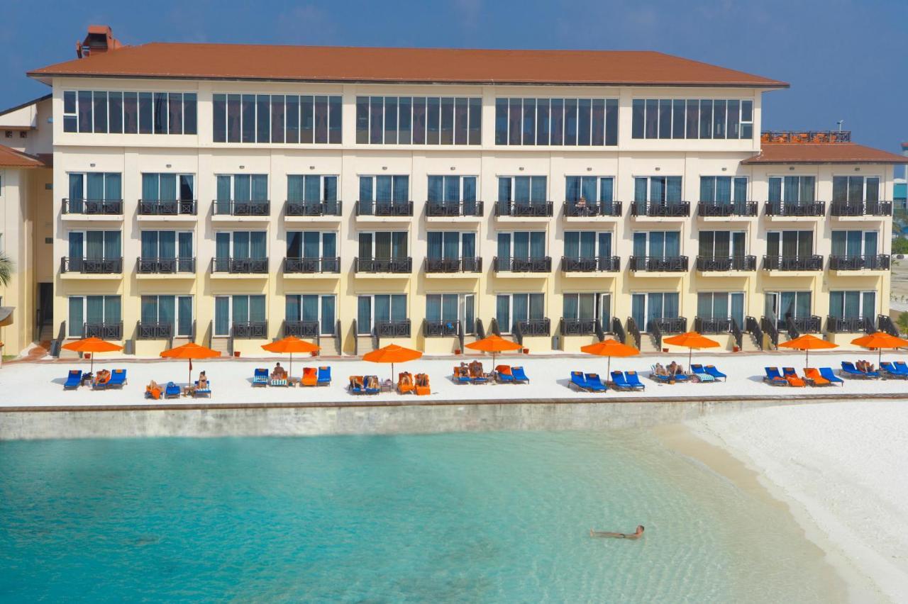 Hulhule Island Hotel Male Exterior photo