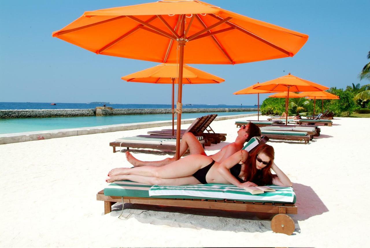 Hulhule Island Hotel Male Exterior photo