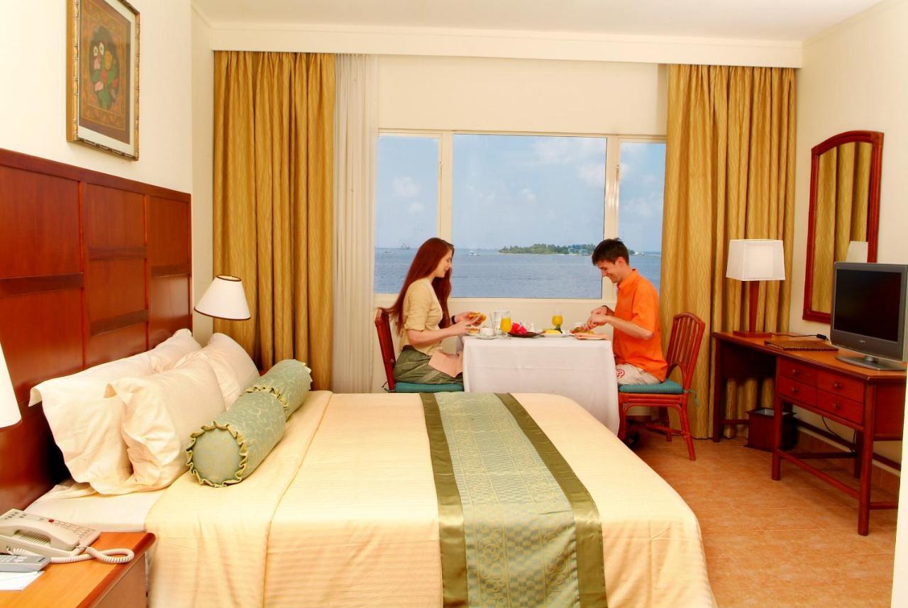 Hulhule Island Hotel Male Exterior photo